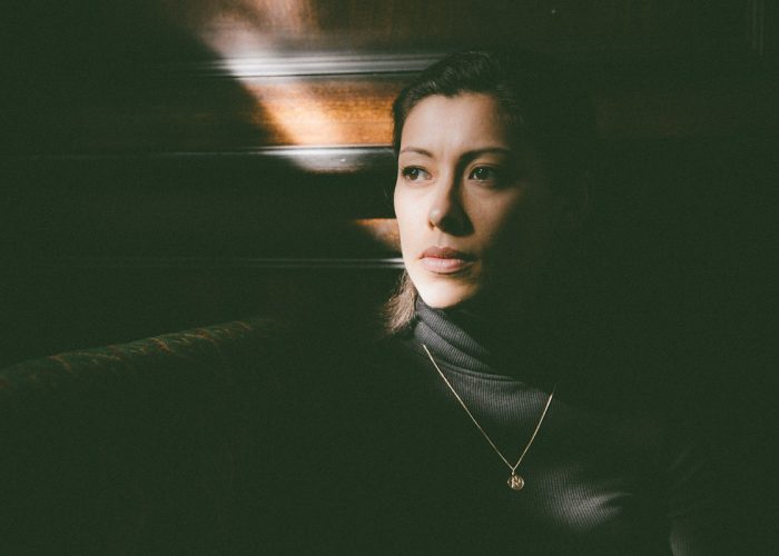 Monki’s Nostalgic Single “Queen of Hearts” Transports Listeners to a 1980s Nightclub img