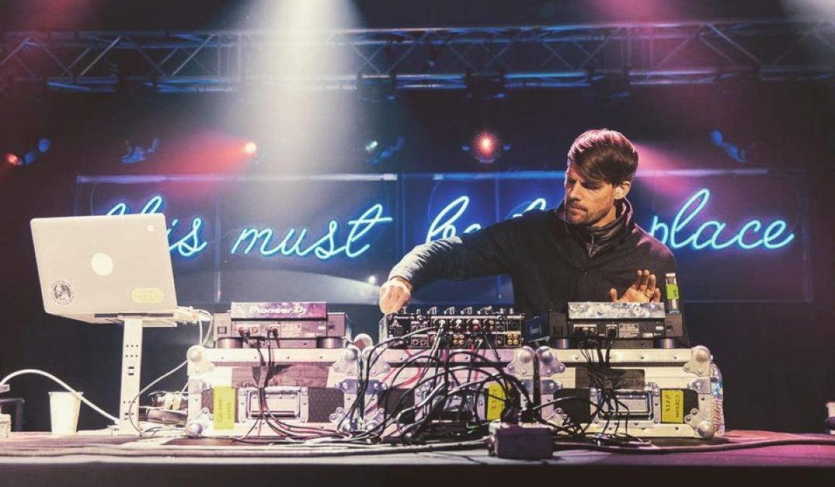 Tycho to welcome the new year with Solo Ascent sunrise stream – Dancing Astronaut img