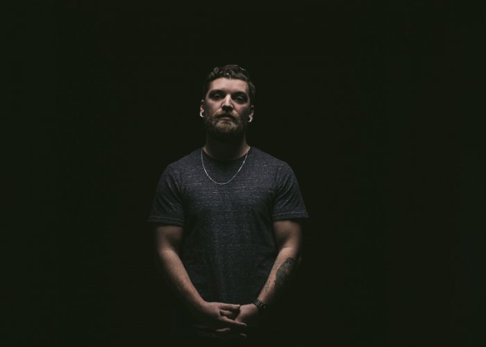 MitiS Delivers Melancholic Single “Homesick” featuring SOUNDR img
