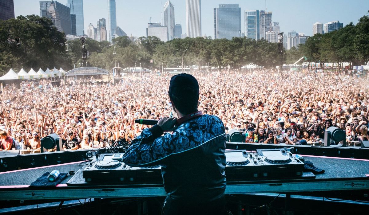 Lollapalooza Founder Perry Farrell Hints at 2021 Edition img