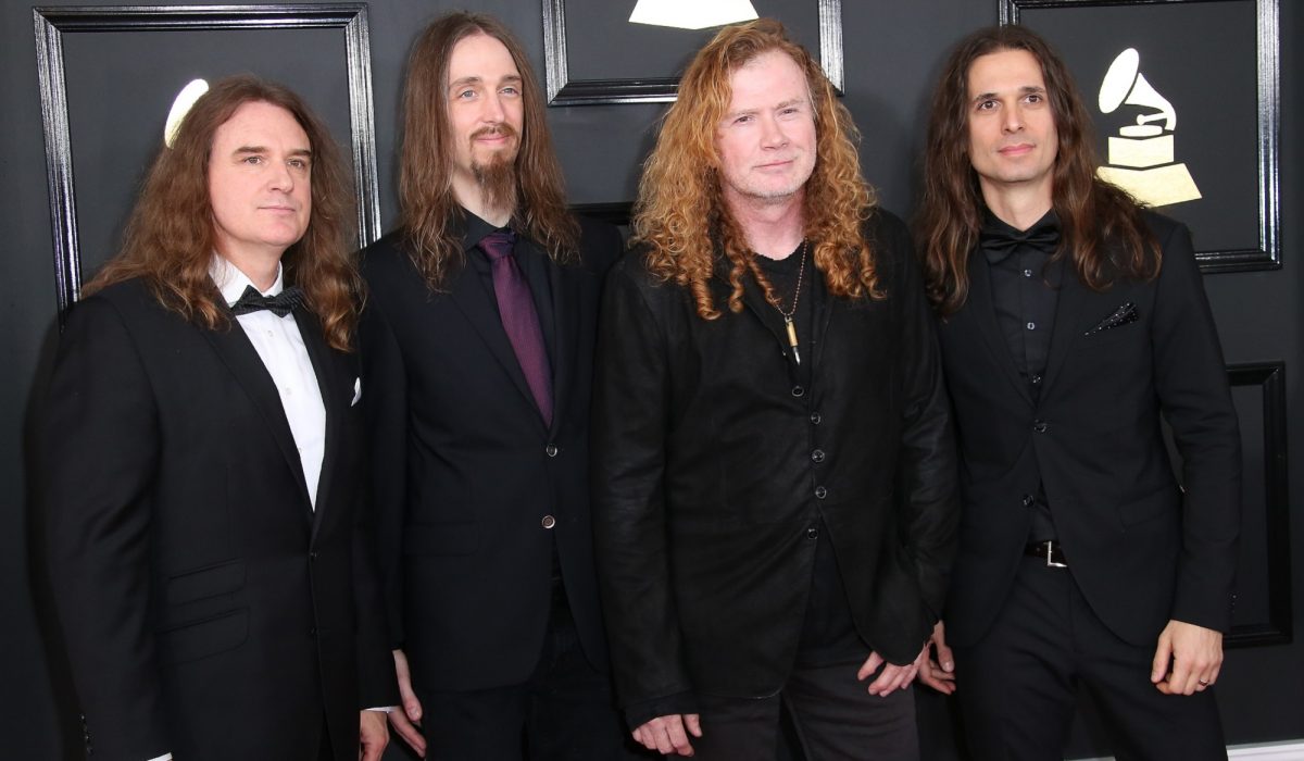 Dave Mustaine says David Ellefson won’t rejoin Megadeth, teases bassist’s “thriller” alternative img