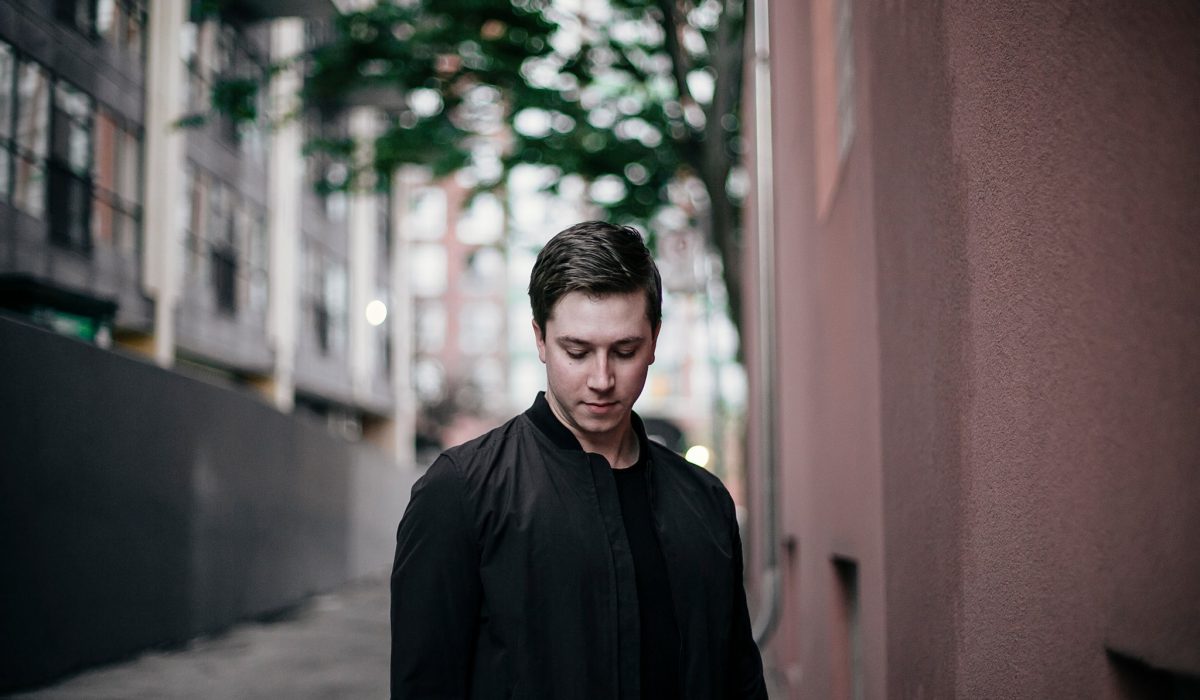 Let ATTLAS, MAYLYN whisk you away with a brand new joint single, ‘Into Arms of Lovers’ img