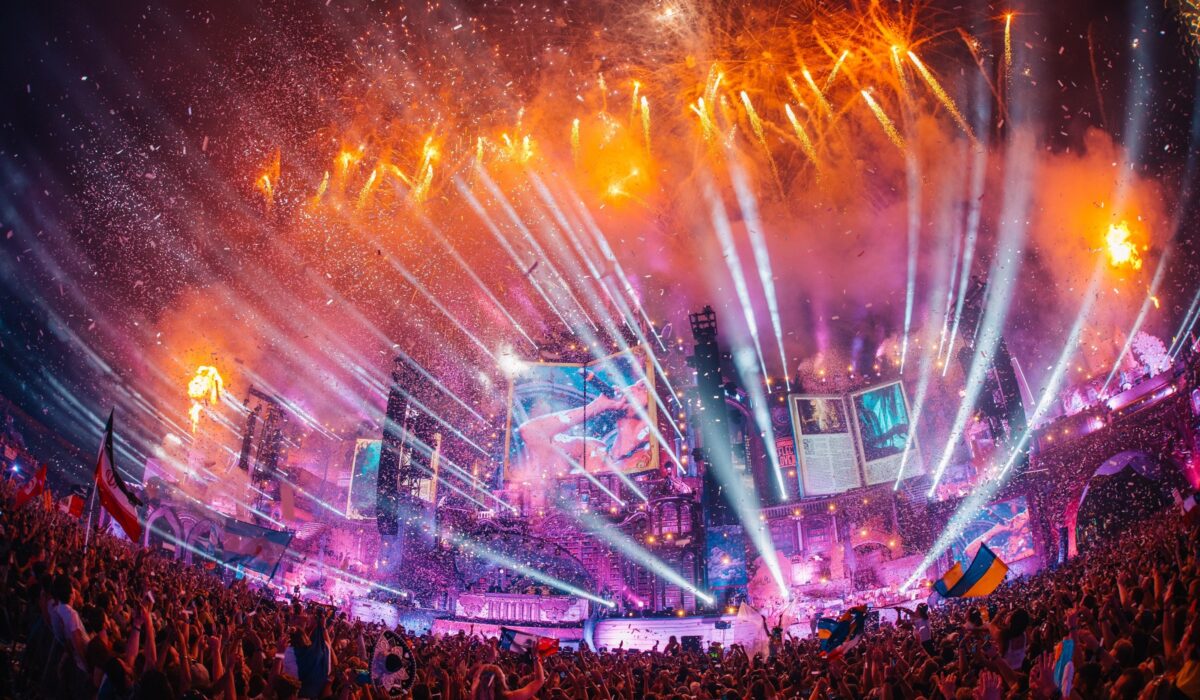 Tomorrowland Shoots for Three Pageant Weekends in 2022 to Compensate for Cancellations img