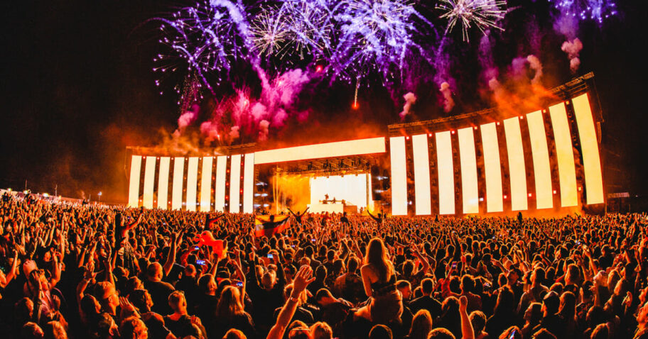 Alesso, Calvin Harris, Martin Garrix, and extra headline Creamfields North img