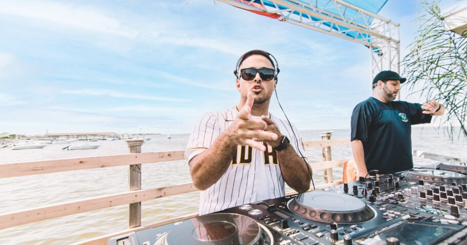 Jon Suarez Pops-Off With New Membership Banger “Social Distortion” img