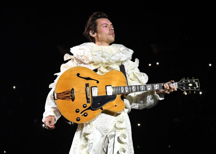 Harry Types cancels additional Los Angeles gigs as a result of flu img
