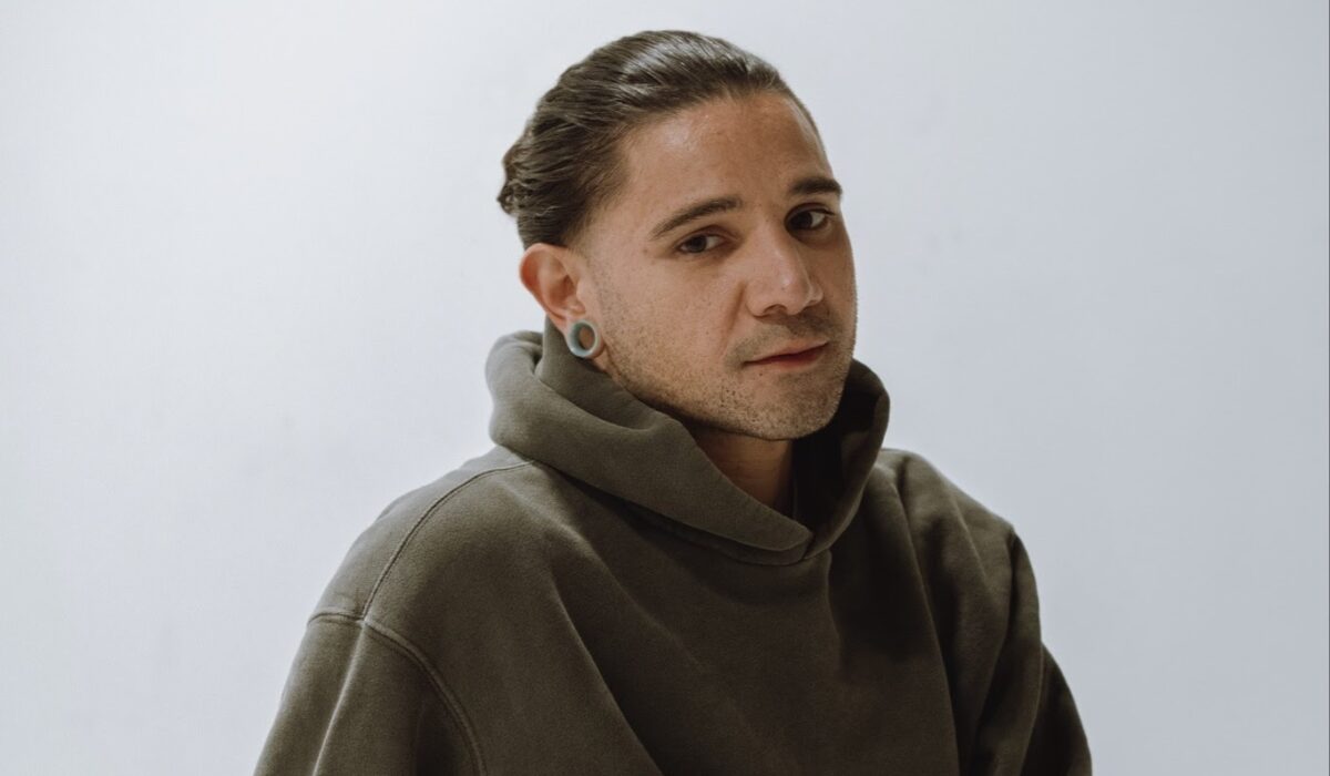 Feature list for upcoming Skrillex albums includes Justin Bieber, Kid Cudi, Missy Elliott, Porter Robinson, & more img