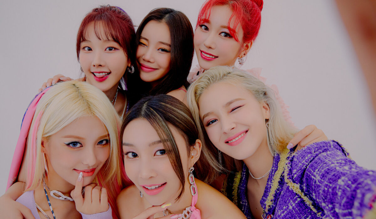 K-pop girl group MOMOLAND personally confirm disbandment img