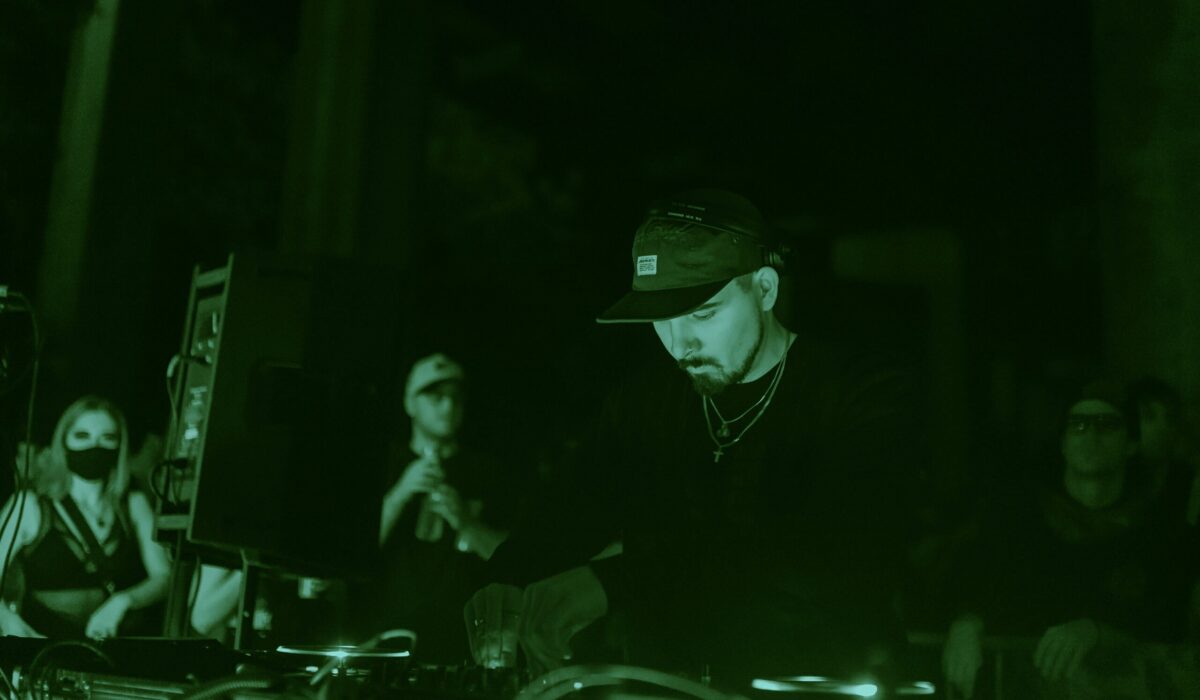 MTHYM brings dark and heavy dubstep to Deadbeats on “Brutalist” EP img