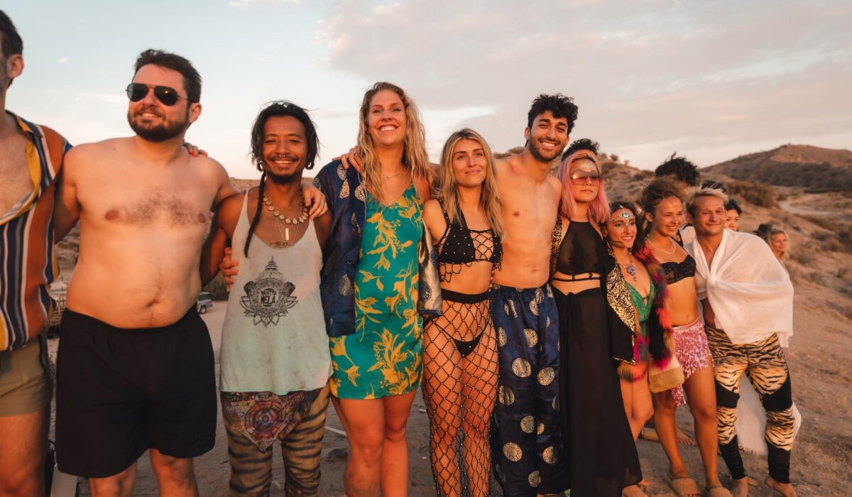 5urati: From Behind the Scenes to Center Stage img