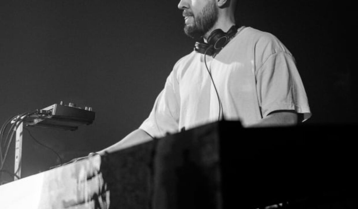 Chris Lake, Nora En Pure Build Up House and Tear It Down at the Inaugural Foundation Show In Vancouver img