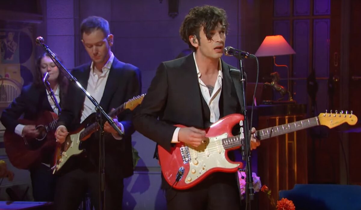 The 1975 bring ‘Being Funny In A Foreign Language’ to ‘SNL’ img