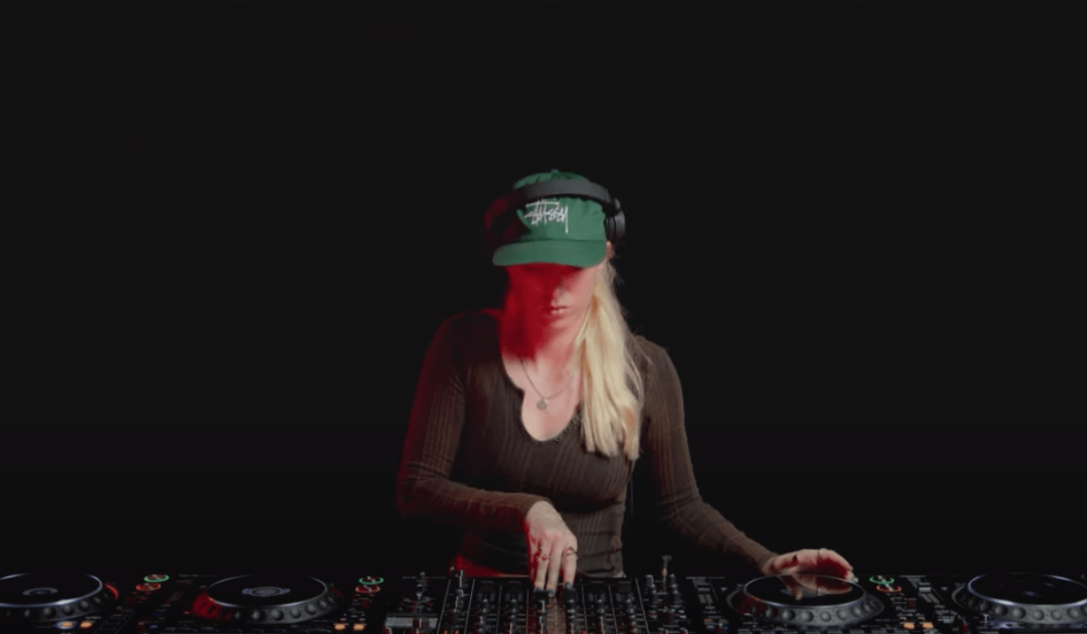Watch Flava D Rip a Captivating Drum & Bass Mix for International Women's Day img