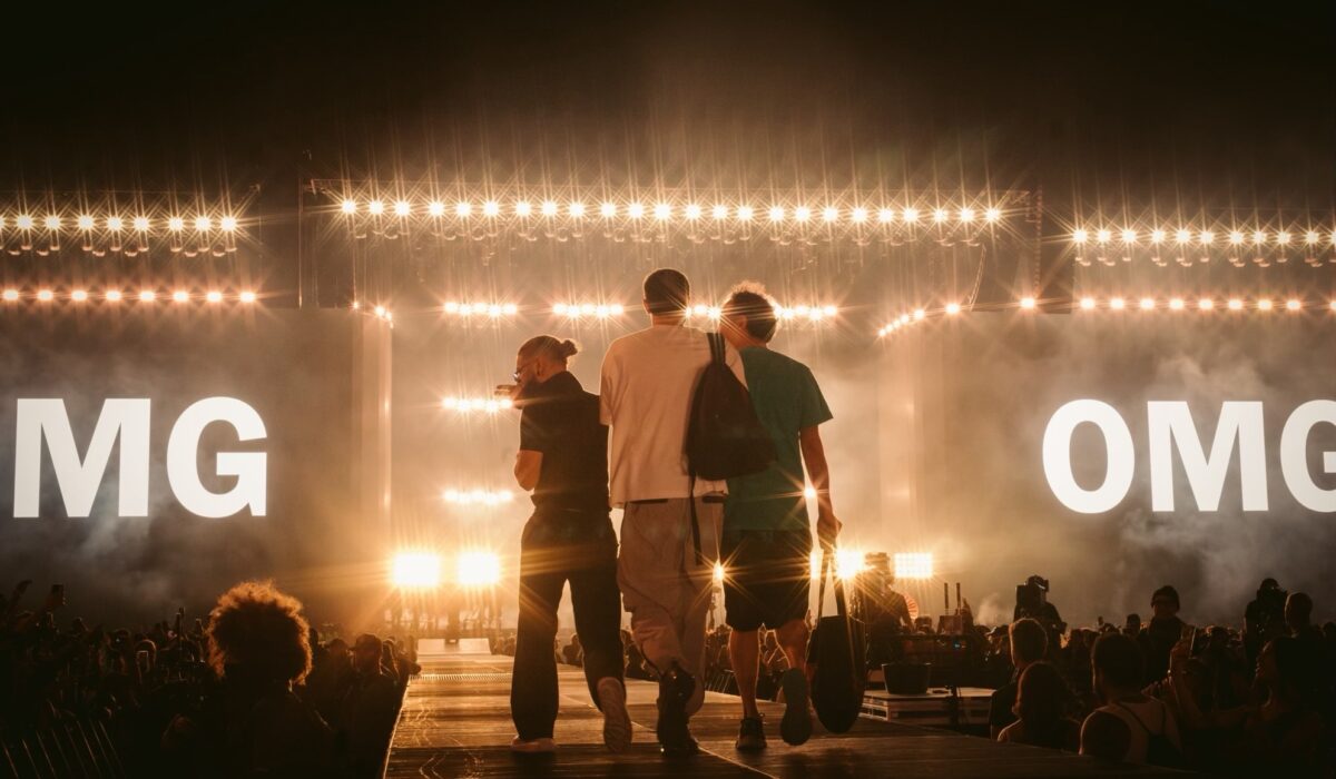 Four Tet x Fred again.. x Skrillex deliver historic Coachella headlining set img