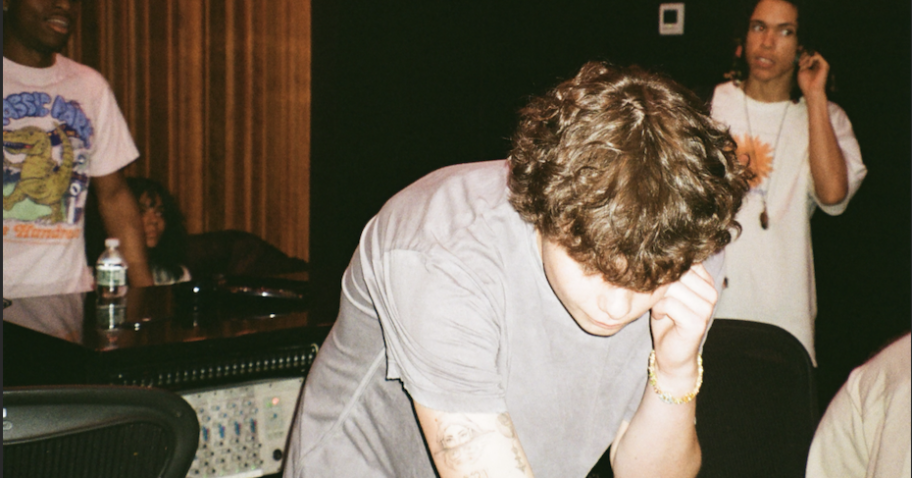 Sam Silver on His New EP Debut, “How I Hear It” img
