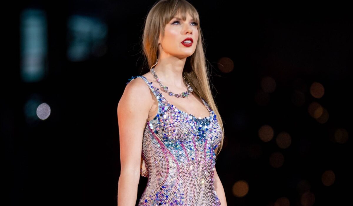 Taylor Swift debuts The National collaboration ‘coney island’ live img