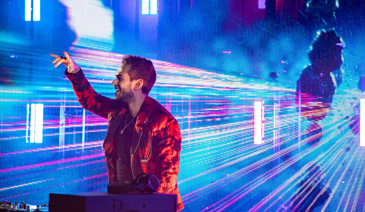 Baby's First Rave: Zedd Congratulates Woman Who Went Into Early Labor During EDC Festival Set img