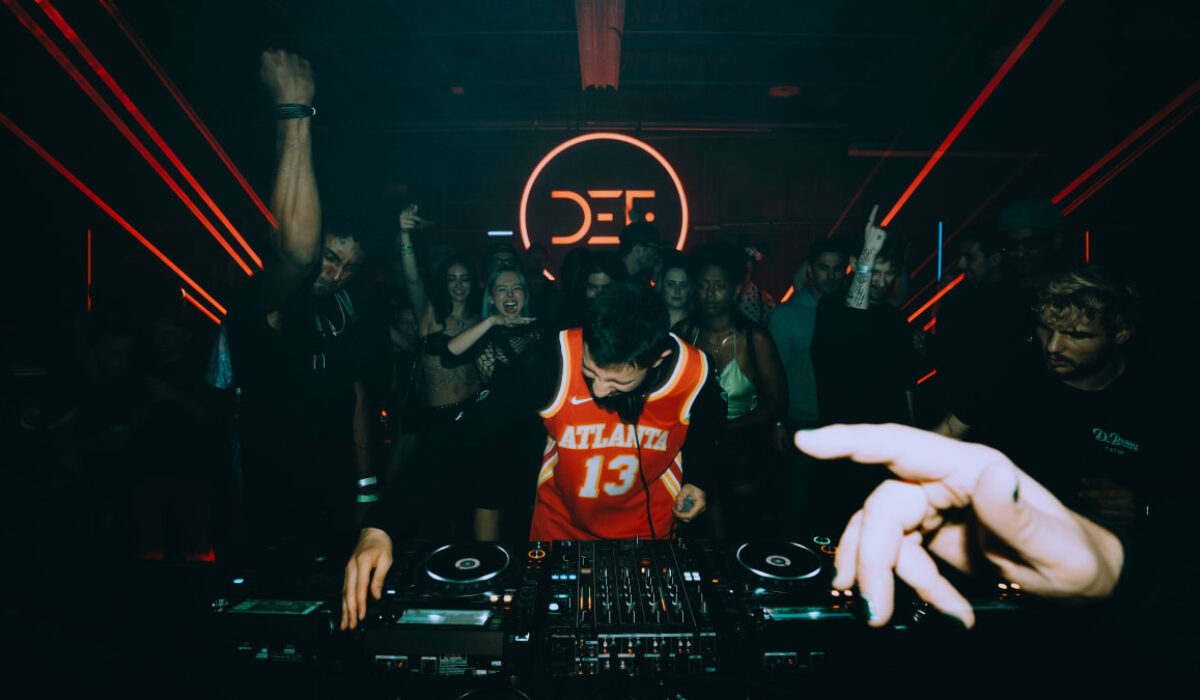 Breakout Producer Hamdi Makes Deadbeats Debut With "Counting" img