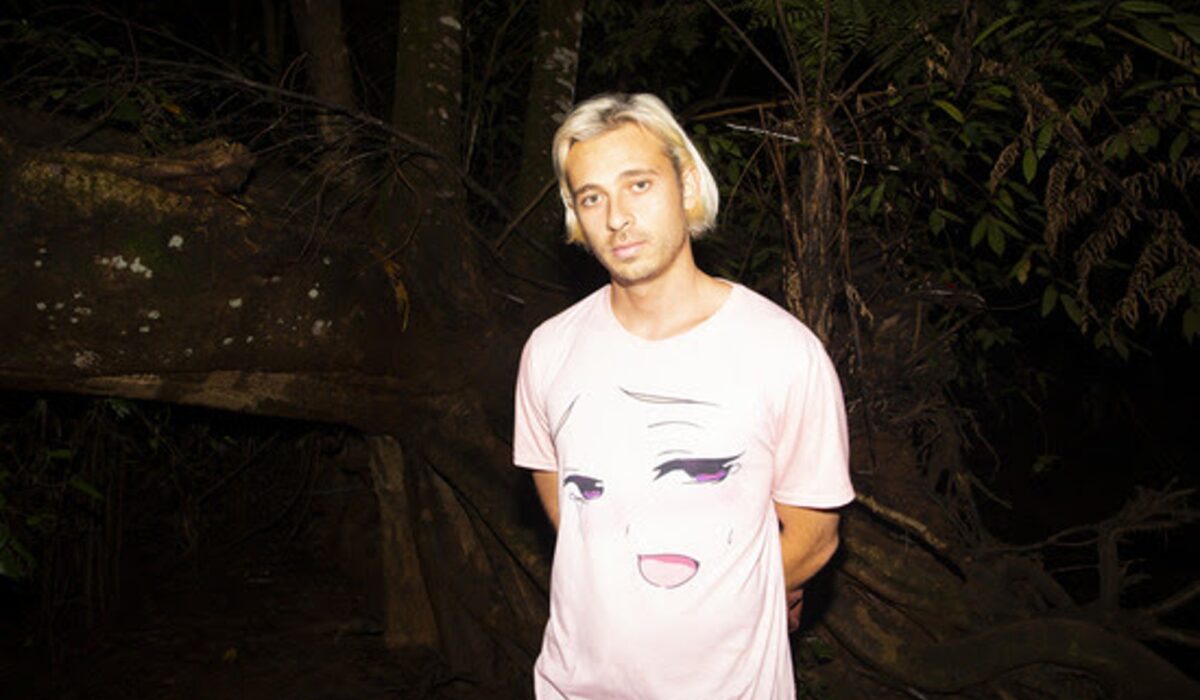 Flume shares surprise album of career-spanning unreleased music img