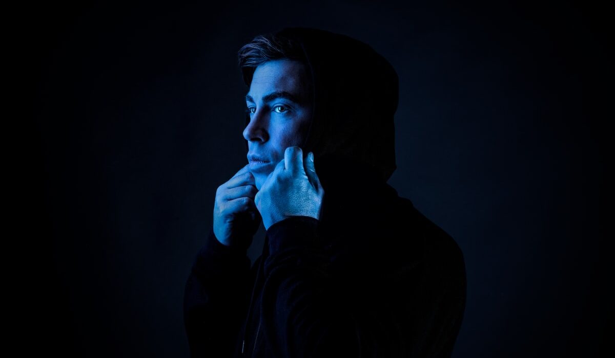 Hardwell and Maddix Delve Into The Rabbit Hole With New Single, "ACID" img