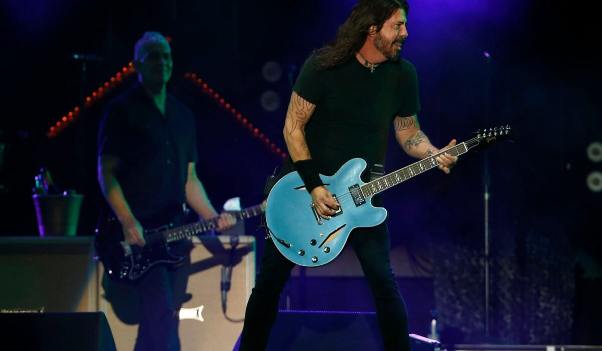 Watch Foo Fighters debut four new songs and new live drummer at live show img