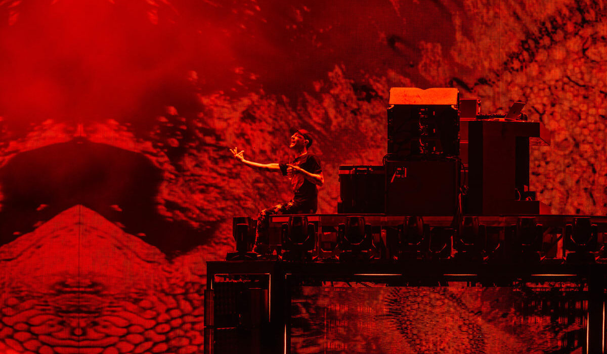 deadmau5 to Headline Free Concert With "Burning Man-Style" Art In Las Vegas img