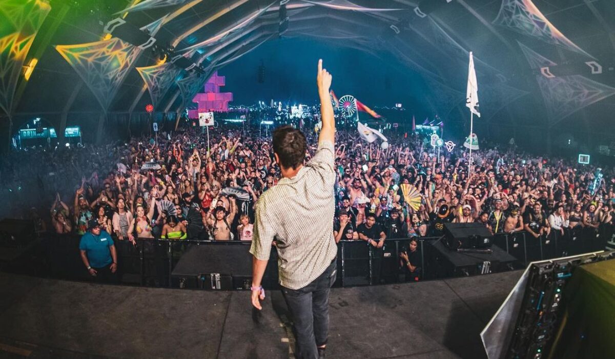Lane 8 welcomes the newest season with 48 tracks, 12 IDs on his ‘Summer 2023 Mixtape’ – Dancing Astronaut img