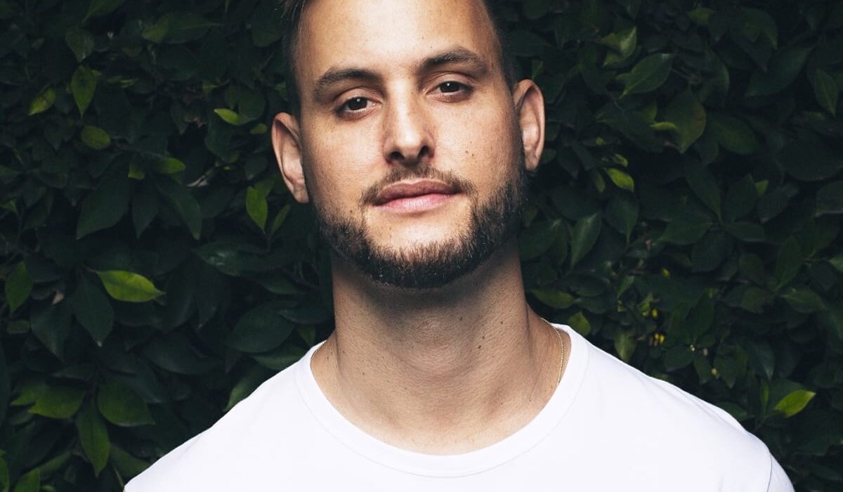 MAKJ Gathers Steam With High-Energy Confession Track, "Burning Rave" img