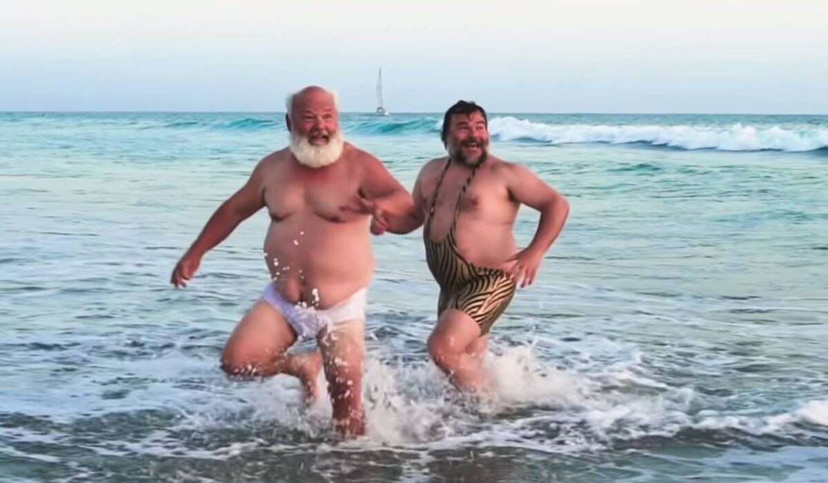 Tenacious D frolic on the beach for their cover of ‘Wicked Game’ img