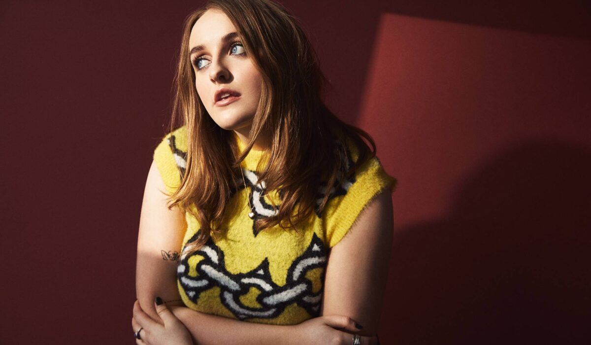 Nell Mescal shares new single ‘Punchline’, announces UK and Ireland tour img