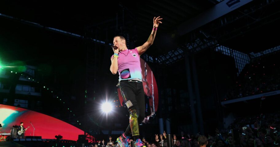 Watch Coldplay cover Backstreet Boys’ ‘Everybody (Backstreet’s Back)’ img