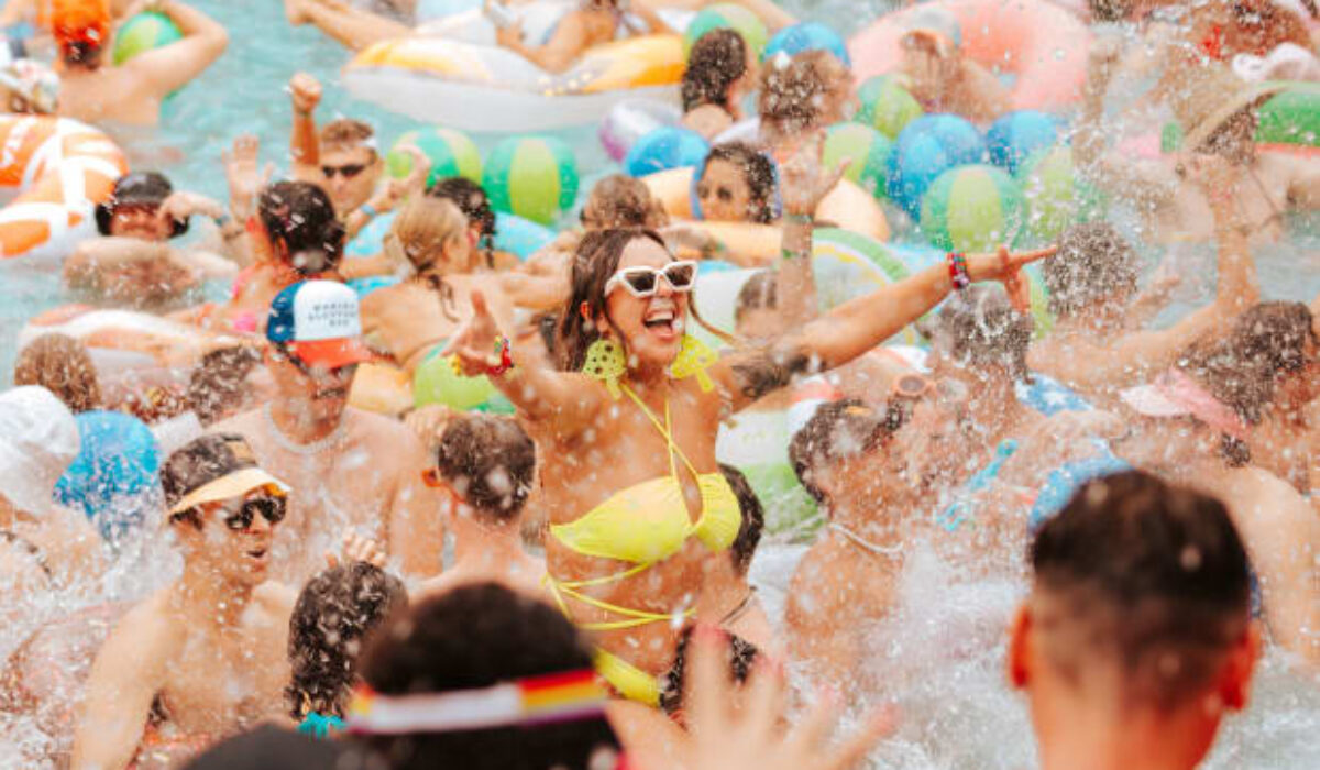 A Wet and Wild End to Splash House's 10th Anniversary Season img