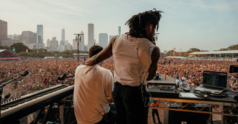 Fred again.. Warms Hearts With New Single, "i adore u" img