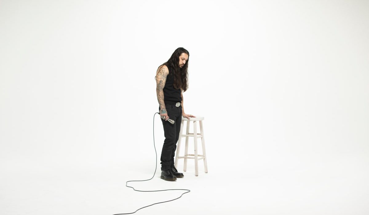 Grabbitz Forges His Own Path on Experimental New Album, "Let Them Only See Butterflies" img