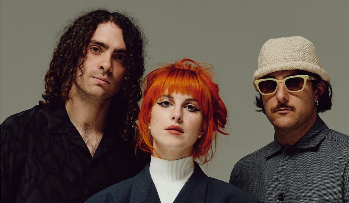 Hayley Williams reveals Paramore are back in the studio img