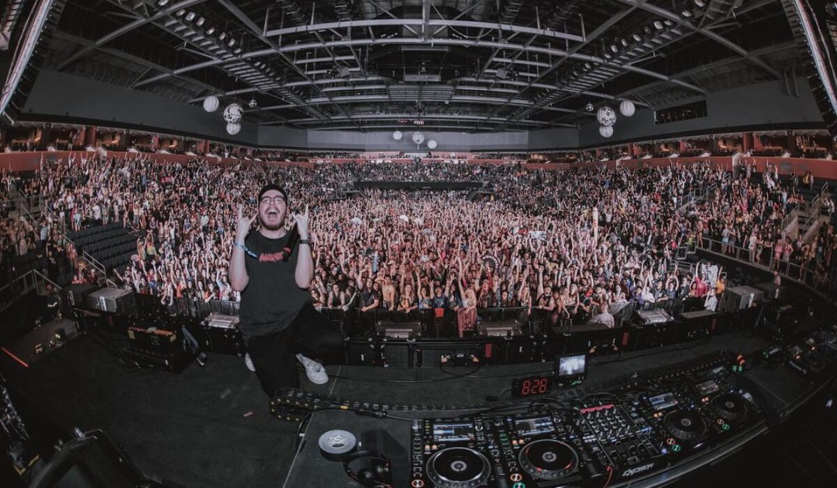 Ray Volpe rises to new heights with “Volpetron Ascends” EP on Monstercat img