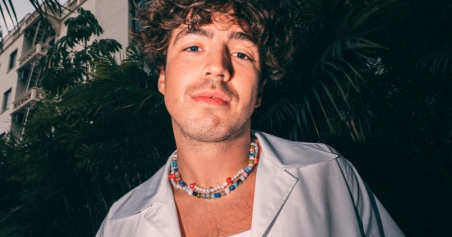 Surf Mesa Connects With Stevie Appleton for Airy Summertime Anthem, "First Time" img
