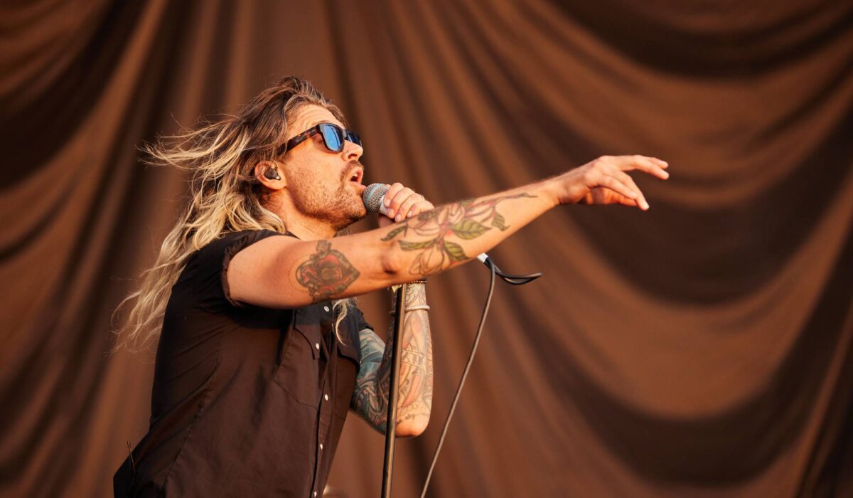 Watch Taking Back Sunday play surprise set in Long Island garden img