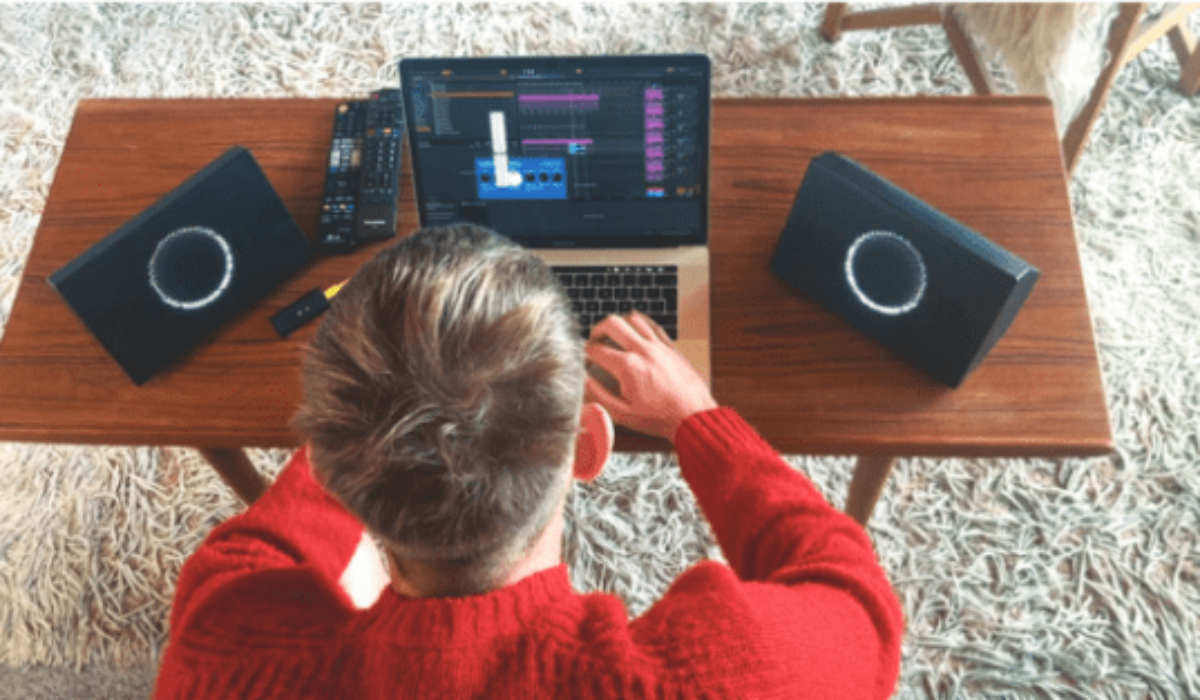 AIAIAI Releases World's First Portable Wireless Studio Monitors img