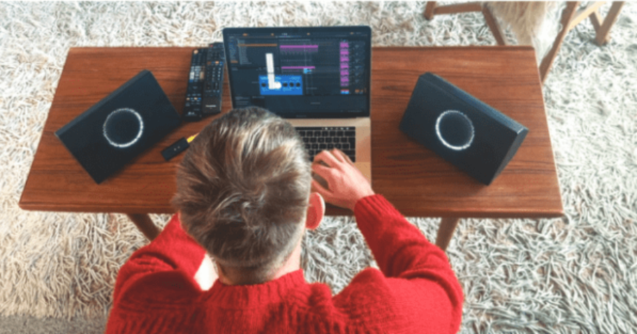 AIAIAI Releases World's First Portable Wireless Studio Monitors img