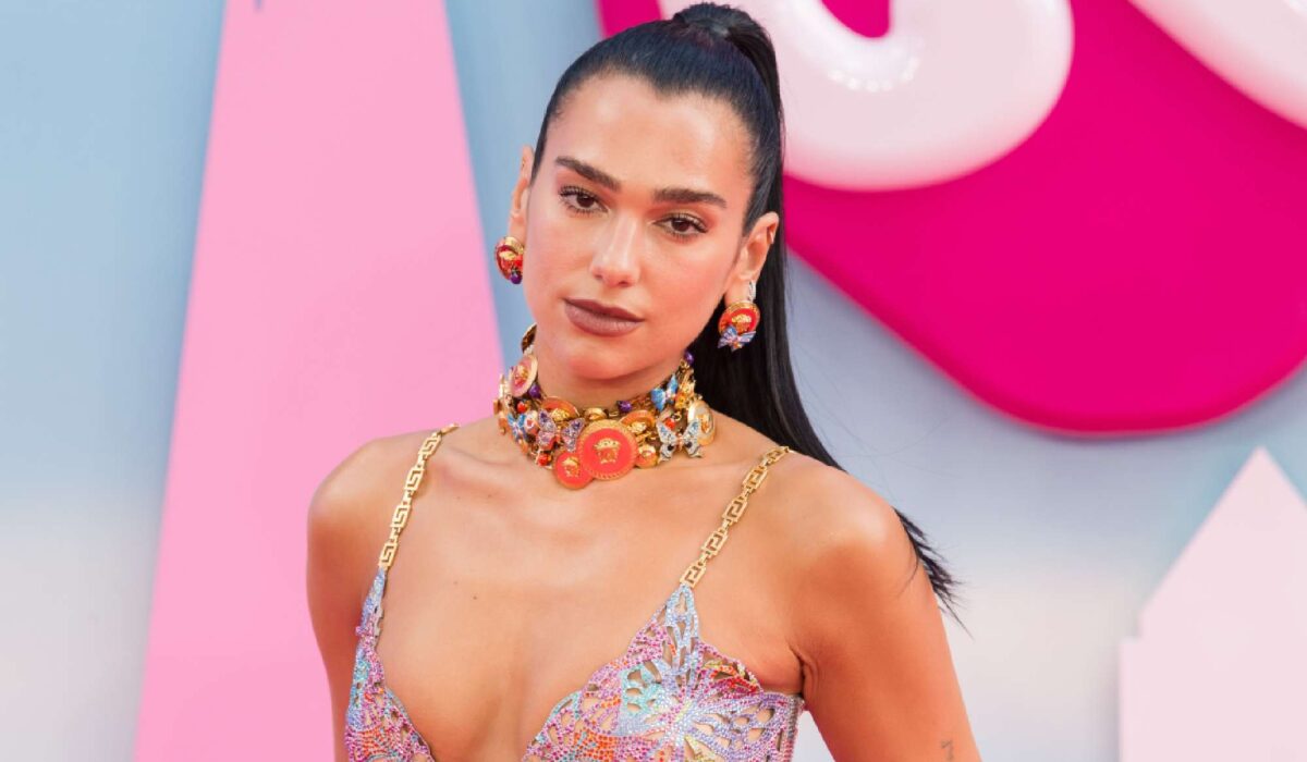 Dua Lipa fans debate viral video of singer “grilling” shrimp img
