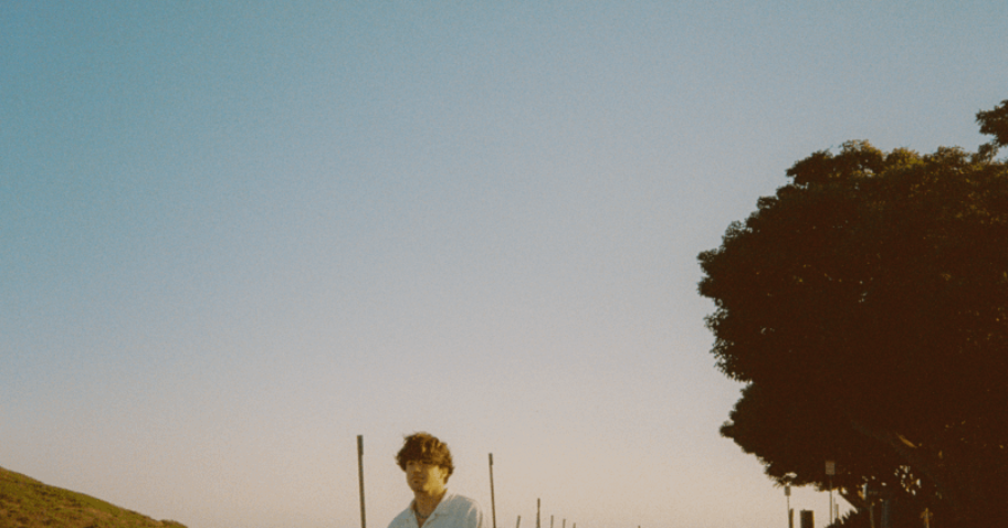 Surf Mesa Announces Debut EP, Drops Introspective Single "Run" img