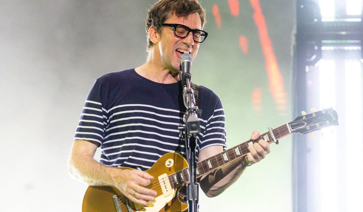 Graham Coxon says Blur tried to “kill any stink of Britpop” on ‘Blur’ img