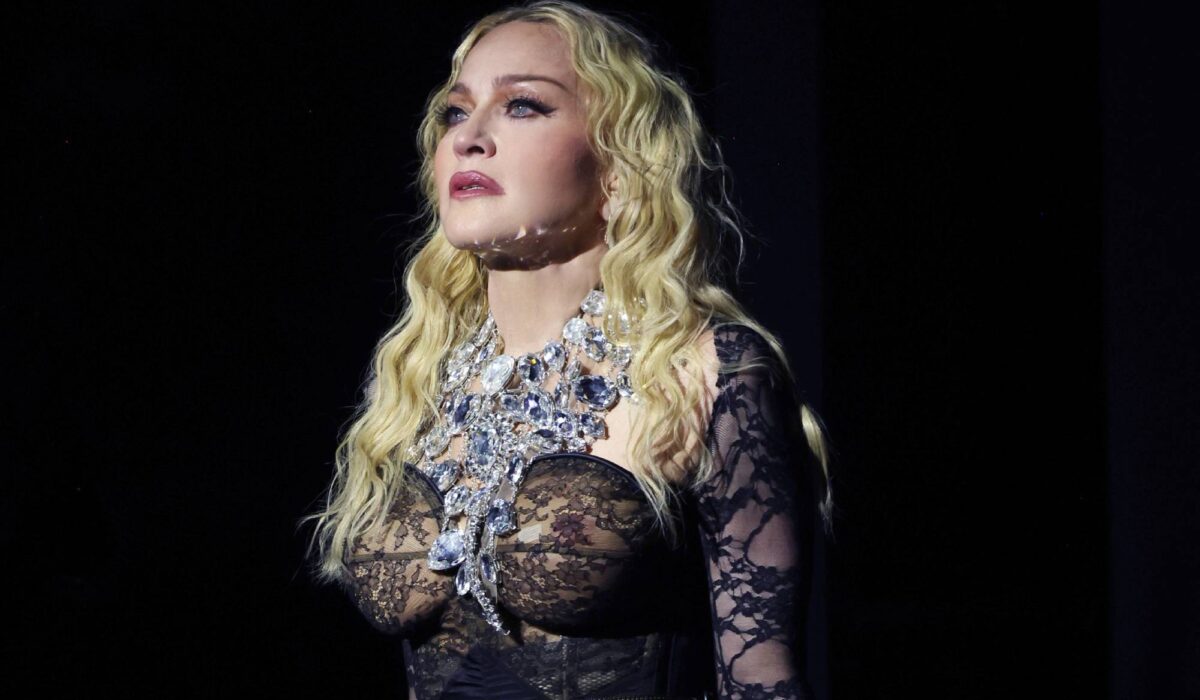 Madonna gives speech about Israel-Hamas conflict at The O2 img