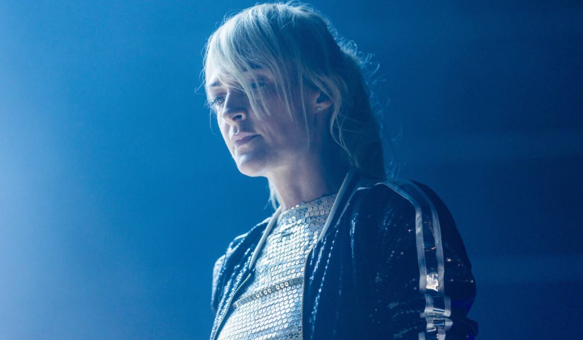 Metric on their double album, Noel Gallagher and “toxic positivity” img