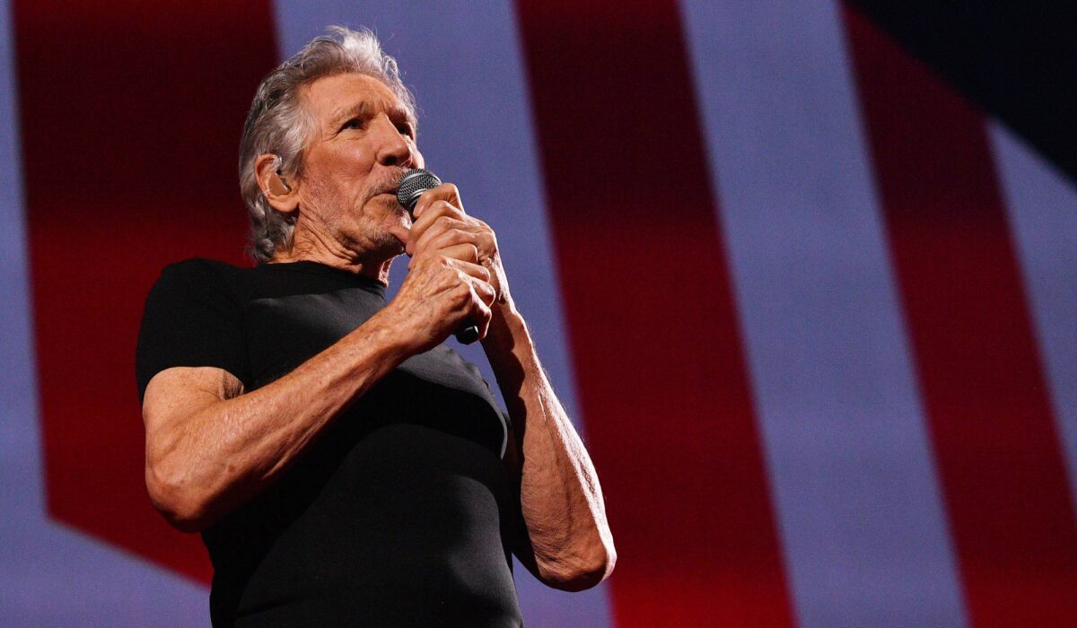 Roger Waters reportedly tells his audience to “fuck off” as fans walk out img