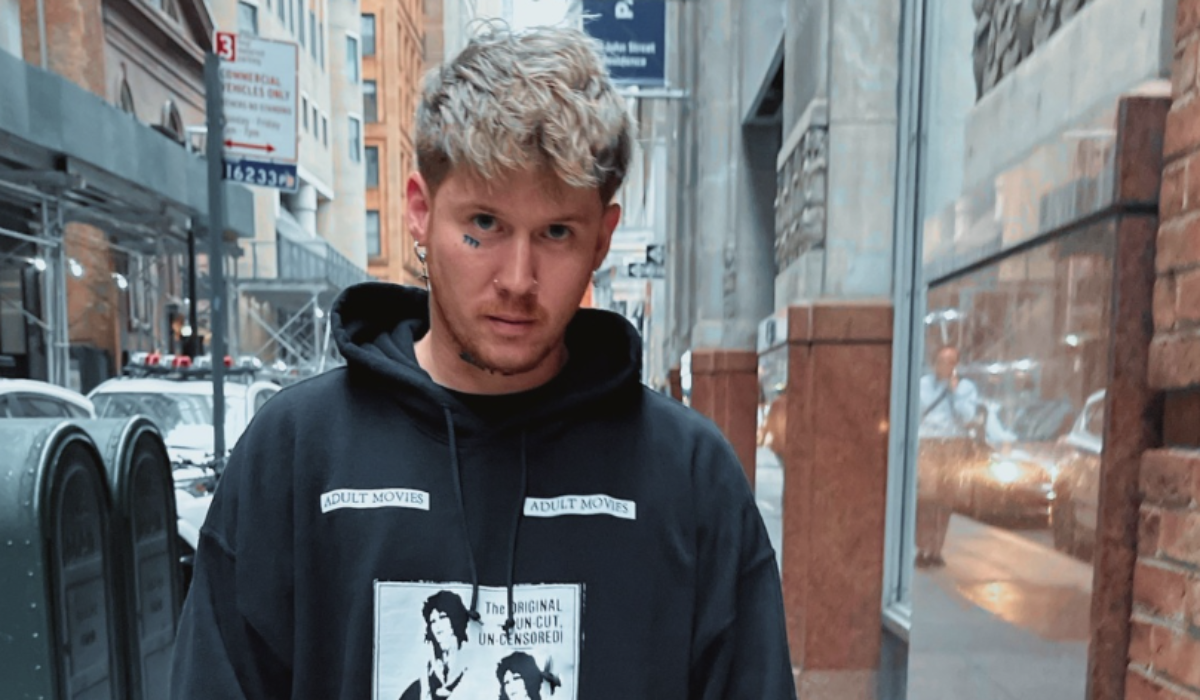barnacle boi Drops Mesmerizing Downtempo/trap Single “Love Hotel” img