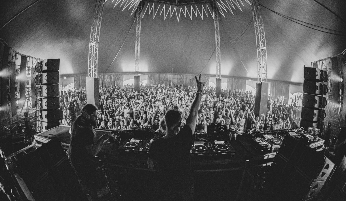 Unique: Ferry Corsten dishes heavenly hour-long combine forward of Djakarta Warehouse Challenge efficiency – Dancing Astronaut img