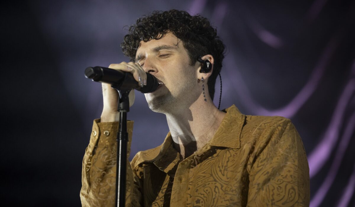 Lauv taps AI to create Korean version of ‘Love U Like That’ img