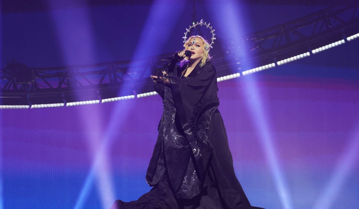 Madonna reportedly set to headline festival img
